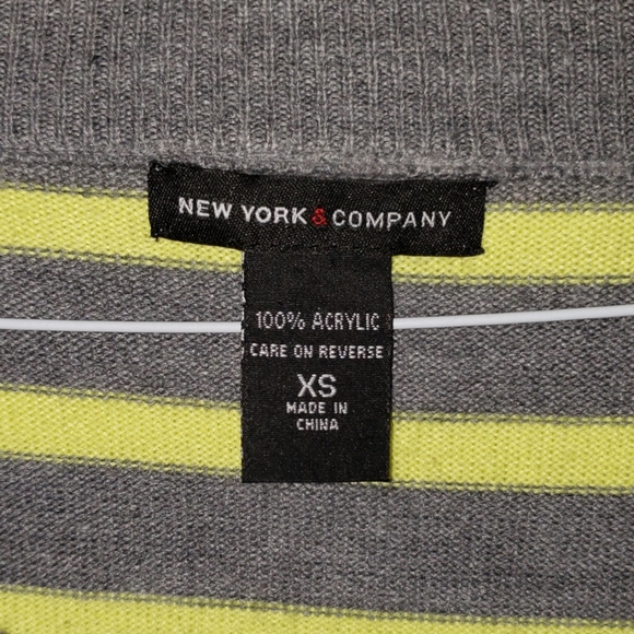 Stripped Sweater - Picture 3 of 3